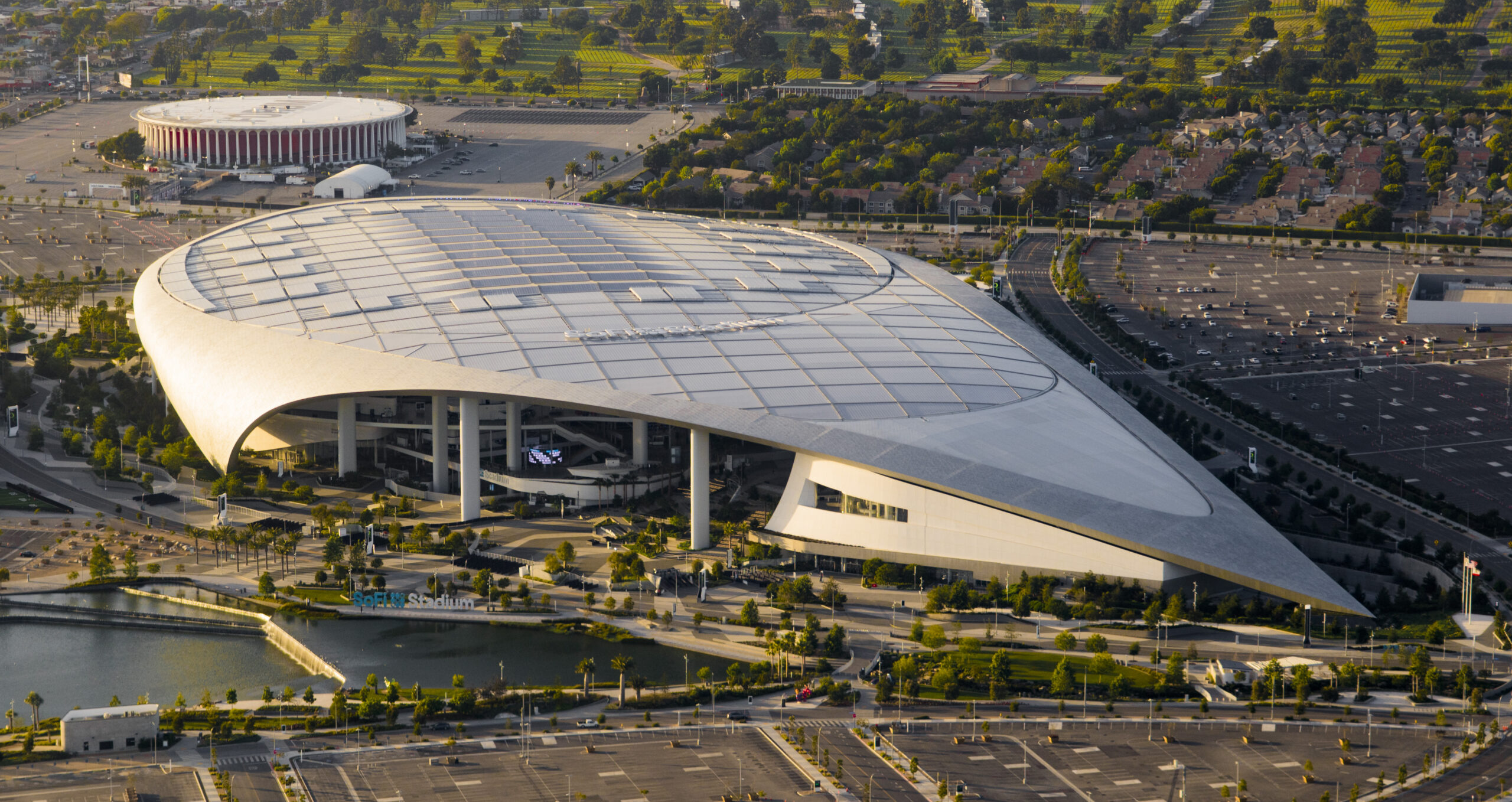 Airbnb and FIFA Are Partnering against Tenants